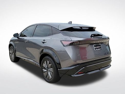 Used 2024 Nissan Ariya AWD image 3