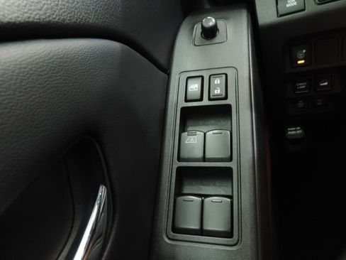 Used 2025 Nissan Frontier PRO-4X image 29