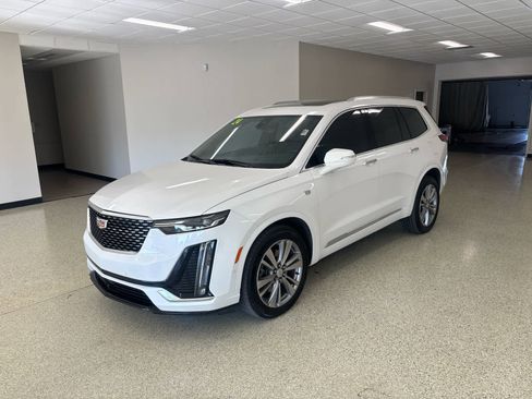 Used 2024 Cadillac XT6 Premium Luxury w/ Technology Package image 1