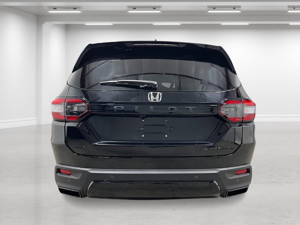 New 2026 Honda Pilot Black Edition image 4