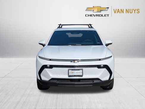New 2026 Chevrolet Equinox EV LT FWD image 2