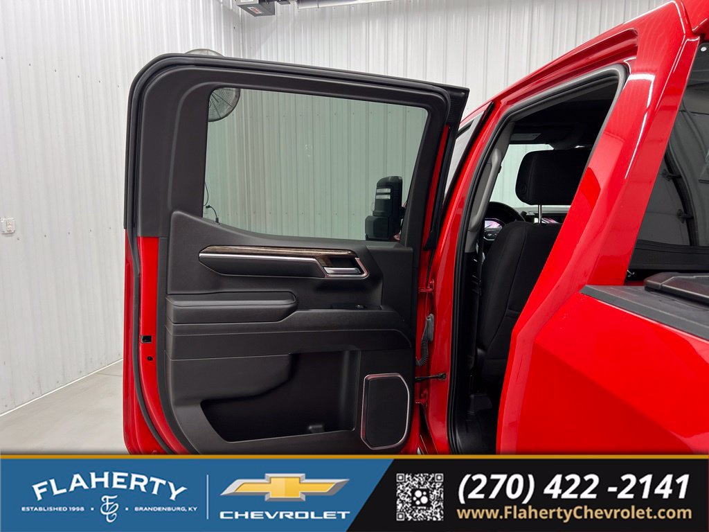 Used 2022 GMC Sierra 1500 SLE AWD/4WD image 10