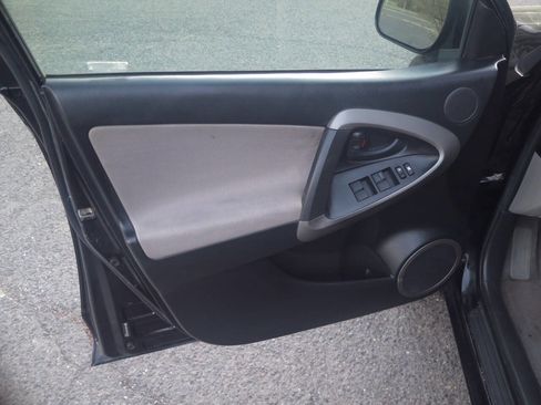 Used 2008 Toyota RAV4 4WD image 30