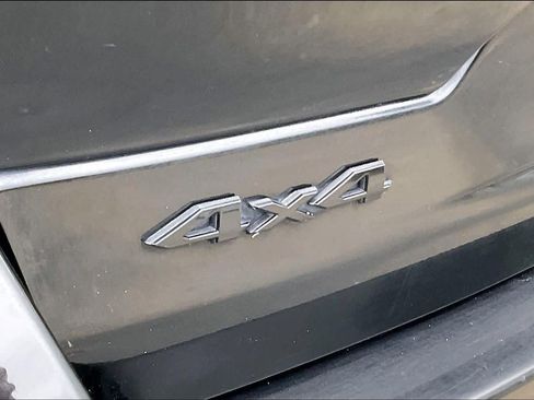 Used 2024 Jeep Grand Cherokee Altitude AWD/4WD image 10