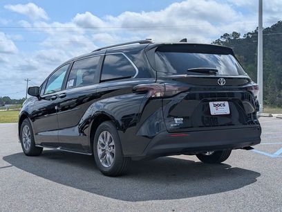 New 2026 Toyota Sienna XLE