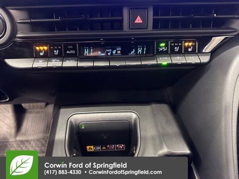 Used 2023 Toyota Crown Platinum image 23