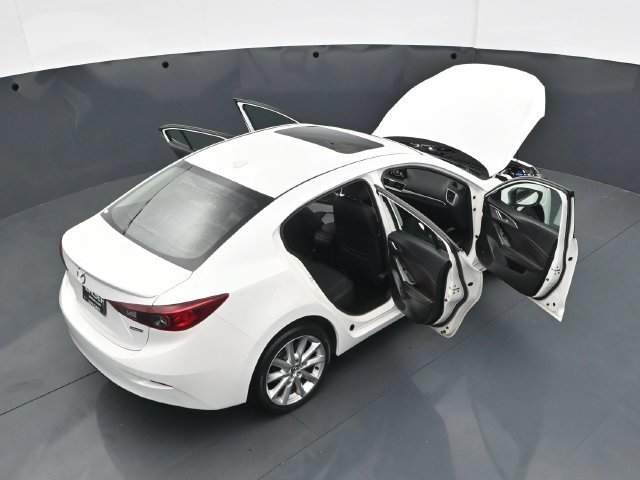 Used 2017 MAZDA MAZDA3 Touring w/ Popular Equipment Package FWD image 39