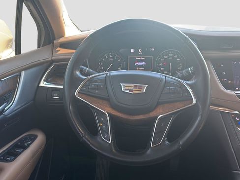 Used 2022 Cadillac XT5 Premium Luxury w/ Platinum Package FWD image 14