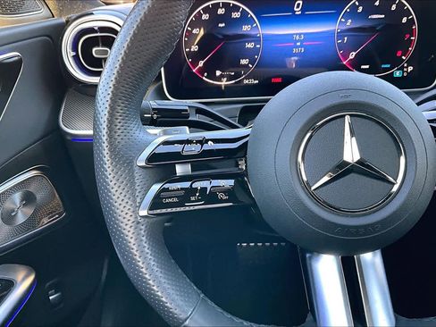 Used 2025 Mercedes-Benz C 300 Sedan image 23