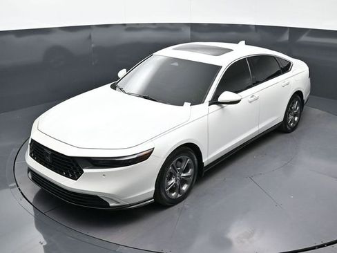 Used 2023 Honda Accord EX-L image 34