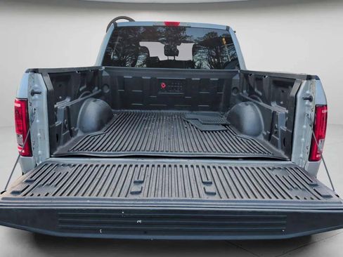 Used 2015 Ford F150 XLT image 36