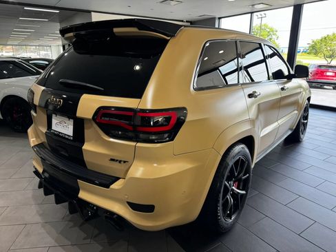 Used 2018 Jeep Grand Cherokee SRT AWD/4WD image 5
