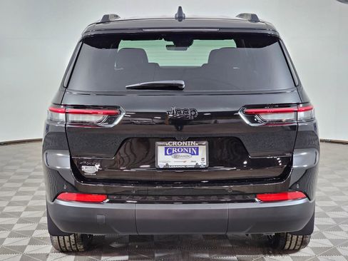New 2025 Jeep Grand Cherokee L Laredo AWD/4WD image 4