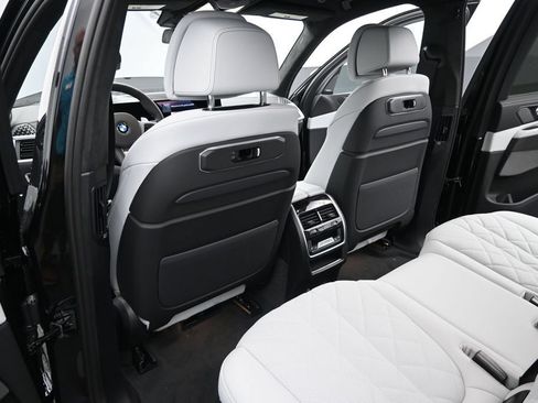 New 2027 BMW X7 xDrive40i AWD/4WD image 30