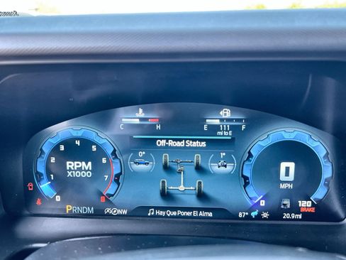 New 2025 Ford Bronco Badlands w/ Sasquatch Package AWD/4WD image 17