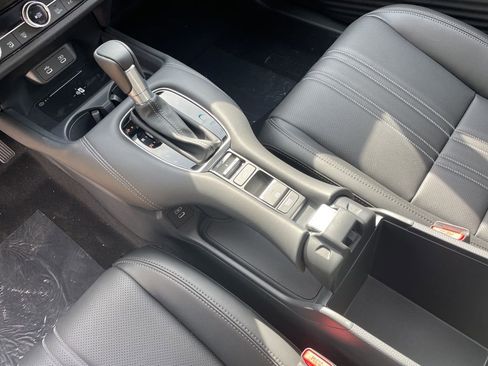 New 2026 Honda HR-V EX-L image 9