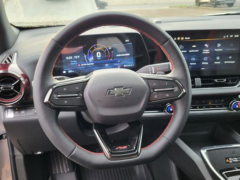 New 2026 Chevrolet Equinox RS w/ Convenience Package III FWD image 16