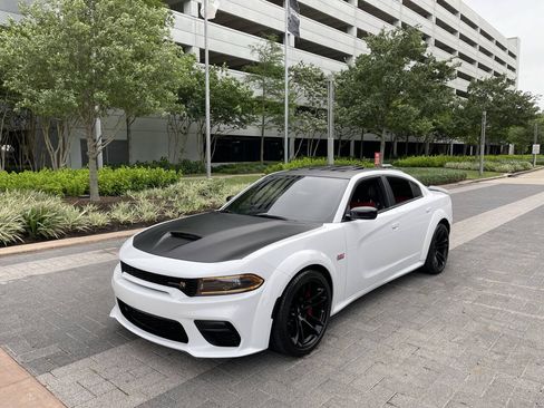 Used 2023 Dodge Charger Scat Pack RWD image 1