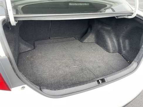 Used 2015 Toyota Corolla LE image 34