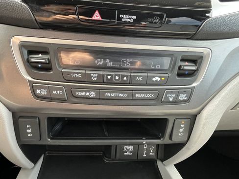 Used 2018 Honda Pilot EX-L image 18