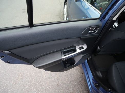 Used 2015 Subaru Impreza 2.0i Premium image 15