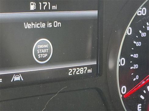 Used 2023 Kia Forte GT-Line w/ GT-Line Premium Package image 9