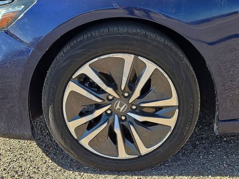 Used 2020 Honda Accord Hybrid image 11