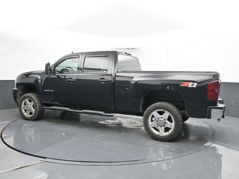 Used 2014 Chevrolet Silverado 2500 LTZ w/ LTZ Plus Package AWD/4WD image 9