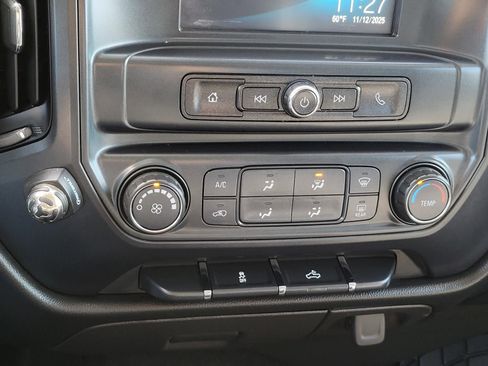 Used 2018 Chevrolet Silverado 1500 Custom w/ Custom Value Package image 26