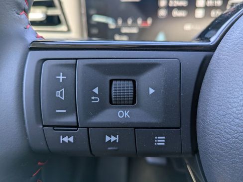 New 2026 Nissan Kicks SR w/ Cold Weather Package FWD image 23