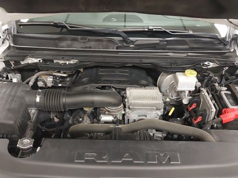 Used 2022 RAM 1500 Laramie AWD/4WD image 30