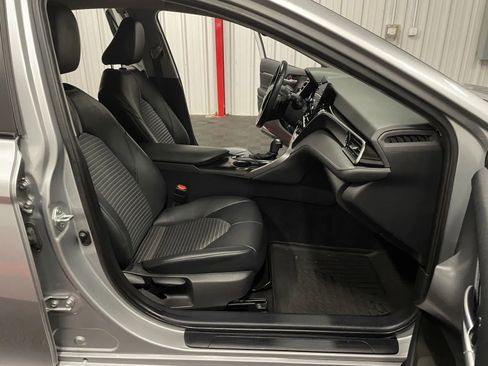 Used 2022 Toyota Camry SE image 42