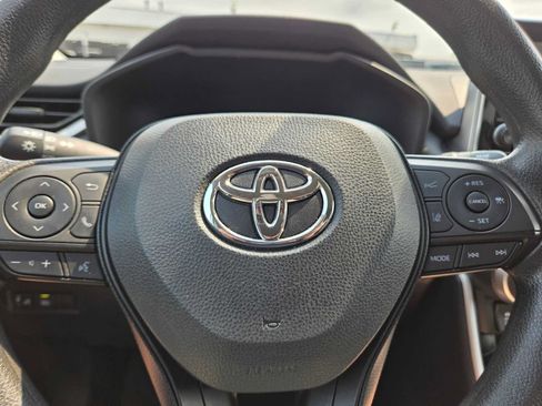 Certified 2025 Toyota RAV4 XLE AWD/4WD image 24
