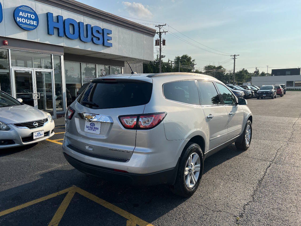 Used 2014 Chevrolet Traverse LT FWD image 11