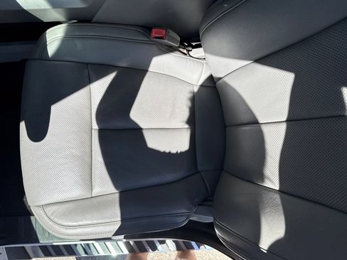 Used 2018 Ford F150 Lariat w/ Equipment Group 502A Luxury AWD/4WD image 13