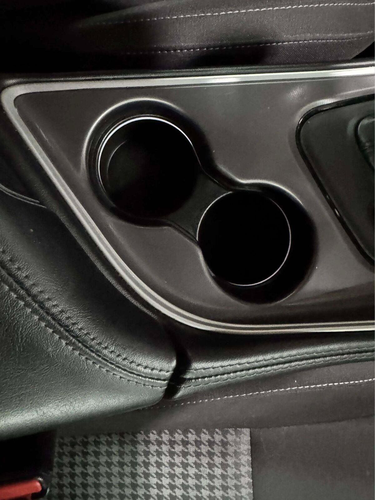 Used 2022 Dodge Challenger GT w/ Blacktop Package RWD image 34