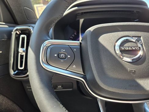 Certified 2023 Volvo XC40 Recharge Ultimate AWD/4WD image 30