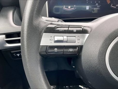 Certified 2025 Hyundai Tucson SEL FWD image 18