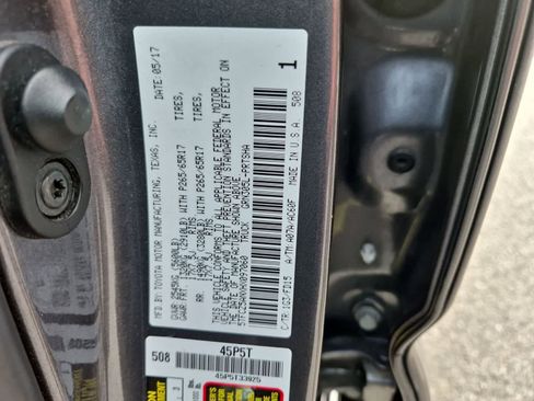 Used 2017 Toyota Tacoma TRD Sport w/ Tow Package (A/T) AWD/4WD image 35