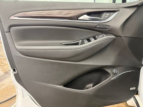 Used 2022 Buick Enclave Avenir w/ Trailering Package, 5000 lbs. image 25