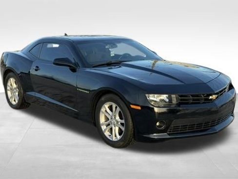 Used 2015 Chevrolet Camaro LT image 3