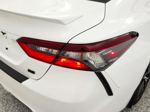 Used 2023 Toyota Camry SE FWD image 15