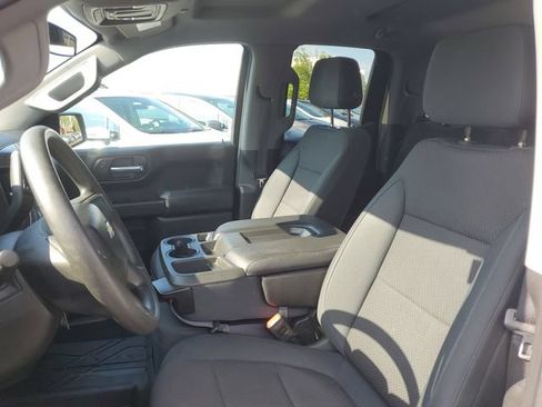 Used 2019 Chevrolet Silverado 1500 Custom w/ Custom Value Package AWD/4WD image 15