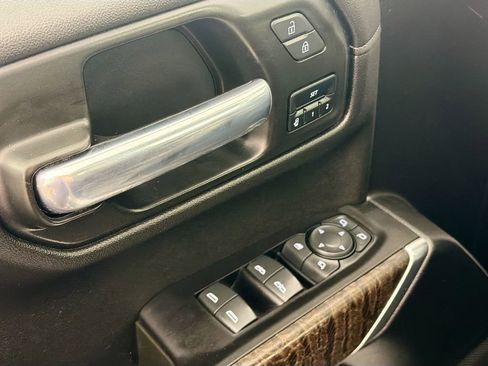 Used 2021 GMC Sierra 1500 Denali w/ Denali Ultimate Package image 18