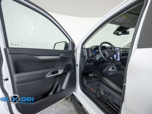 Used 2024 Ford Ranger Lariat w/ Advanced Towing Package AWD/4WD image 9