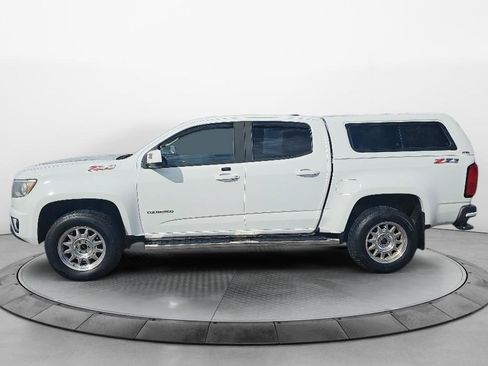 Used 2020 Chevrolet Colorado Z71 AWD/4WD image 2