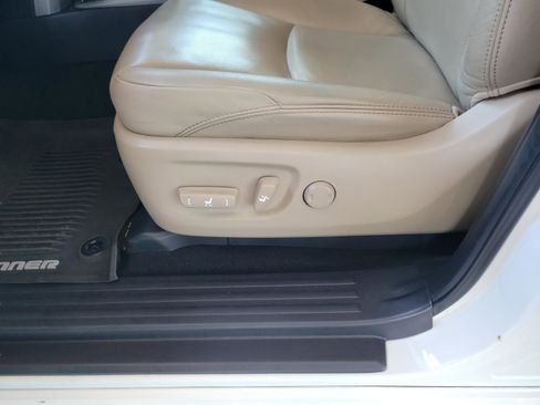 Used 2020 Toyota 4Runner Limited image 12