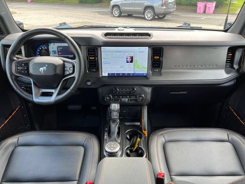 Used 2024 Ford Bronco Badlands AWD/4WD image 36