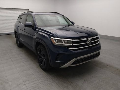 Used 2022 Volkswagen Atlas SE w/ Panoramic Sunroof Package FWD image 13