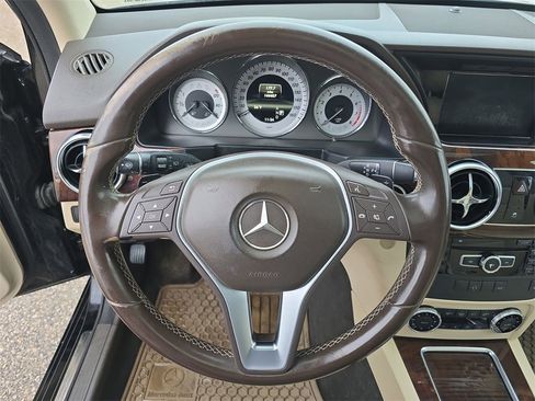 Used 2013 Mercedes-Benz GLK 350 4MATIC image 11